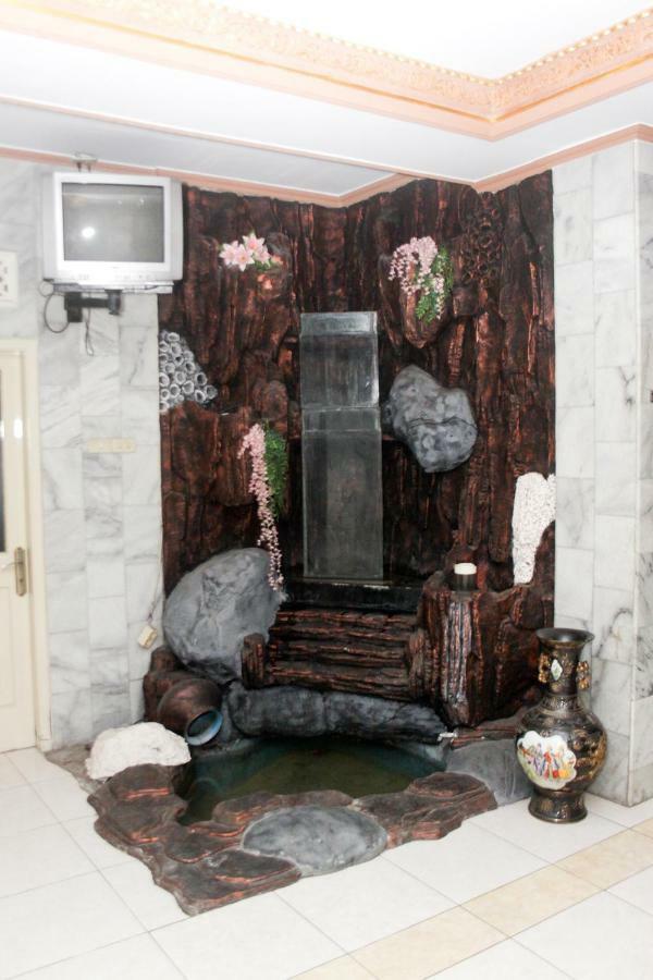 Hotel Wiwi Perkasa 2 Indramayu Екстериор снимка