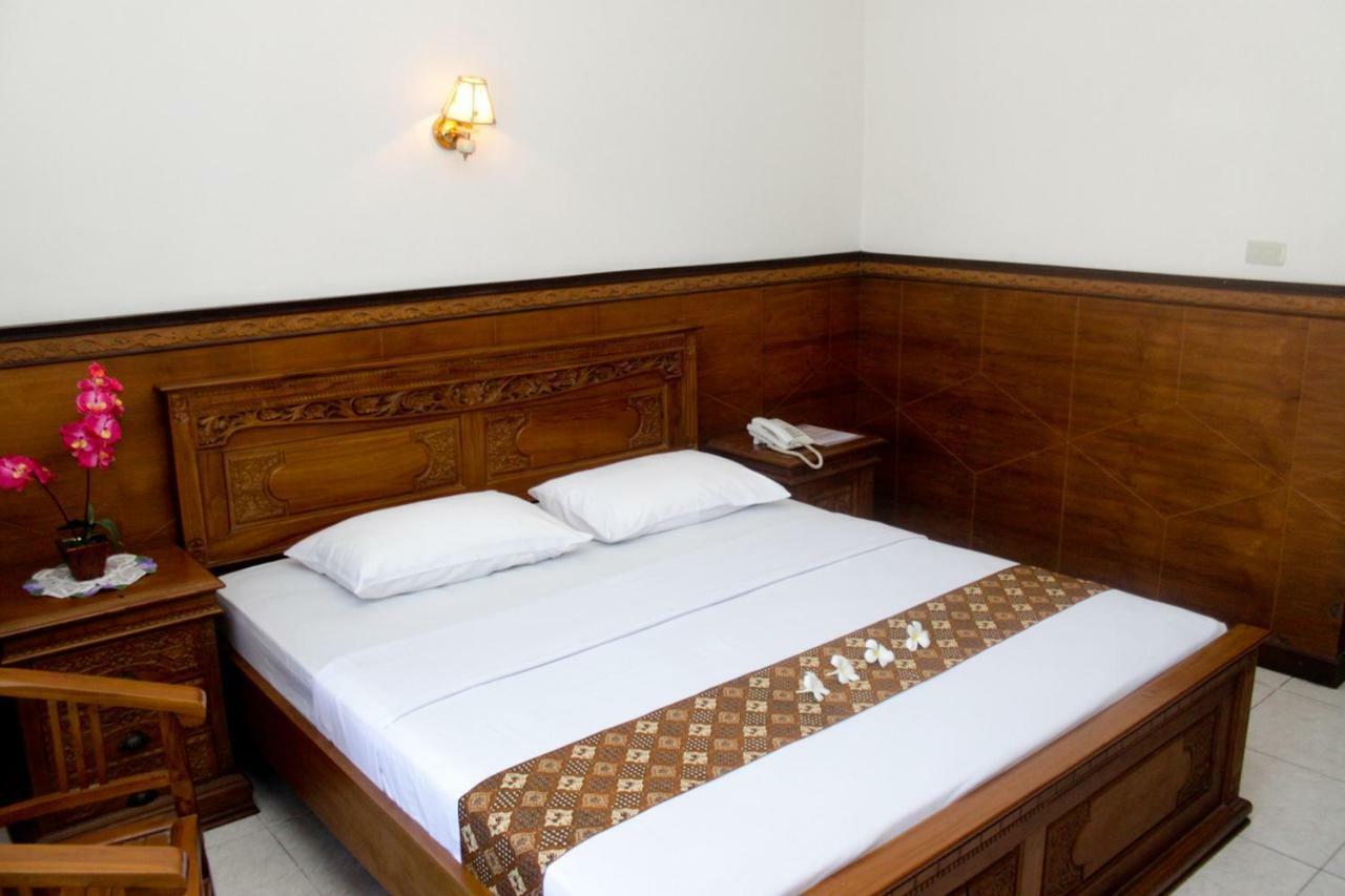 Hotel Wiwi Perkasa 2 Indramayu Екстериор снимка