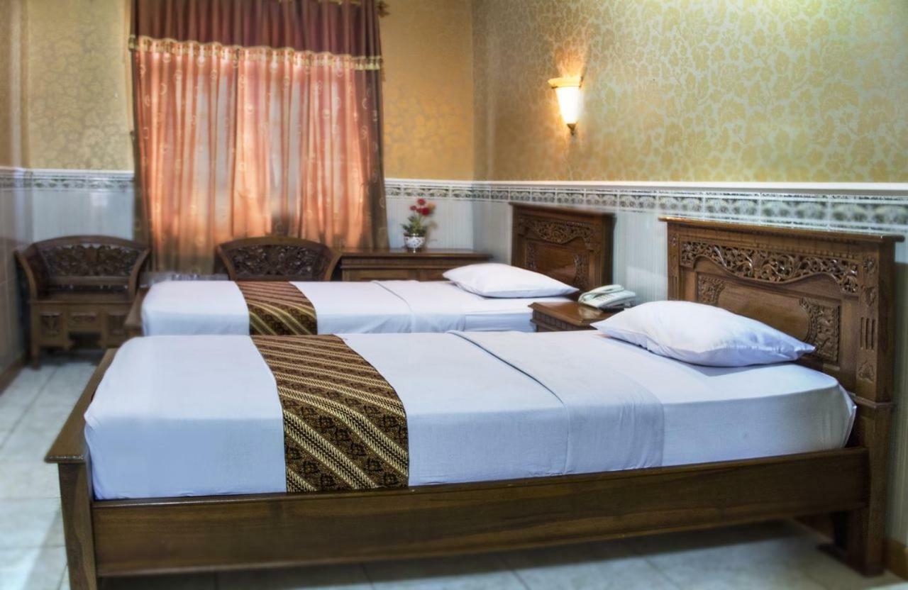 Hotel Wiwi Perkasa 2 Indramayu Екстериор снимка