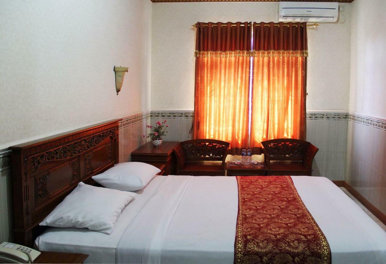 Hotel Wiwi Perkasa 2 Indramayu Екстериор снимка