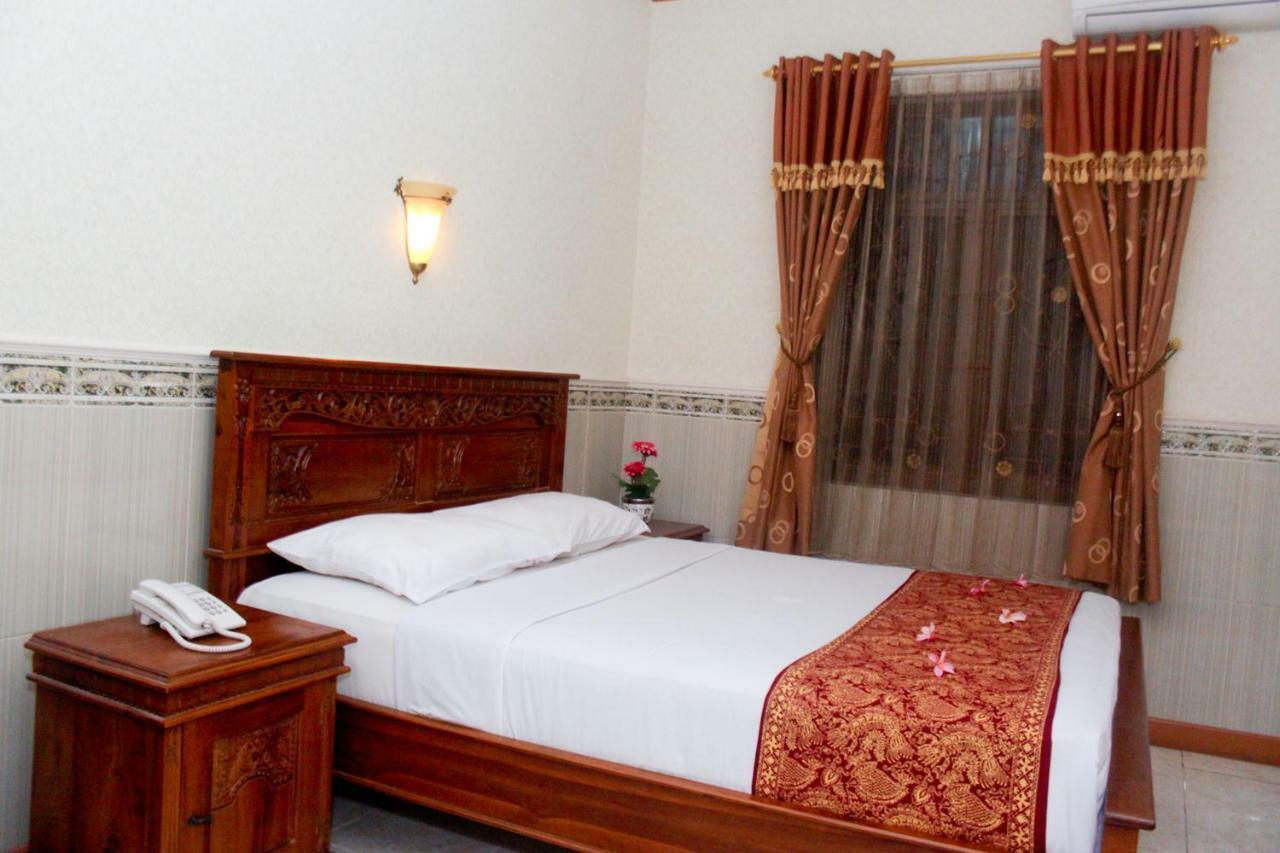 Hotel Wiwi Perkasa 2 Indramayu Екстериор снимка