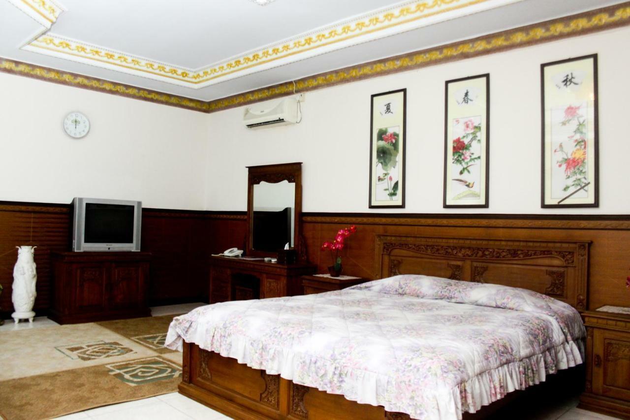 Hotel Wiwi Perkasa 2 Indramayu Екстериор снимка